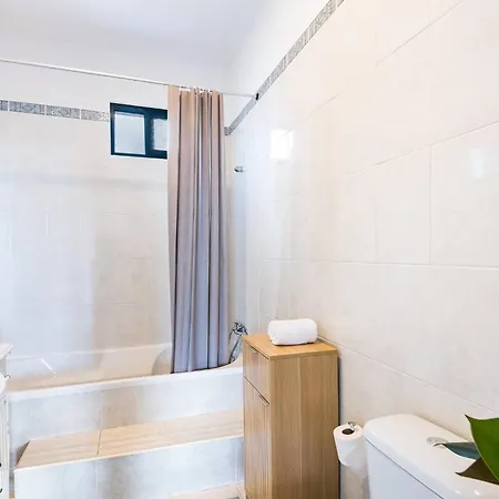 Crab House 02 By Galmi Apartamento